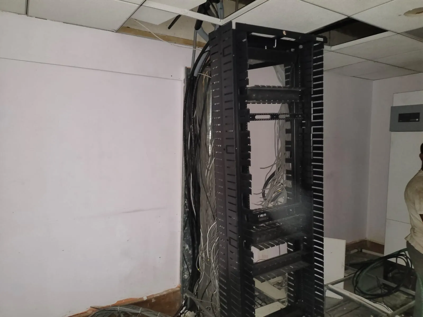 Full floor clearance run inside a financial unit highlighting corporate office dismantling Chennai operations.